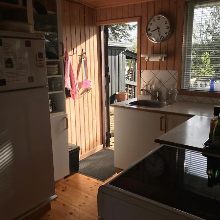Hyggeligt Sommerhus I Ebeltoft, Taet Pa Strand Og Skov. 外观 照片